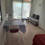 Poolview Ground Floor Apartman *