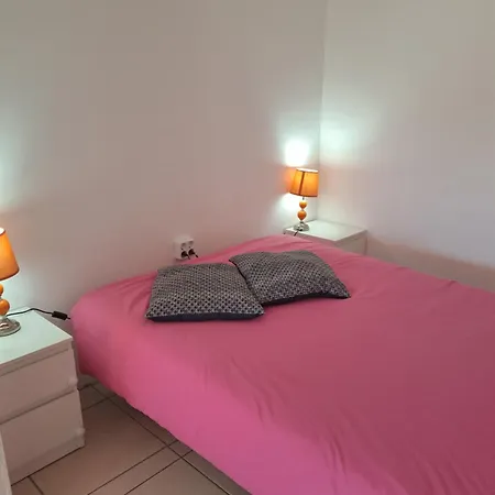 Apartmán Poolview Ground Floor *