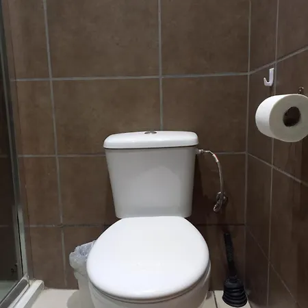 Poolview Ground Floor *